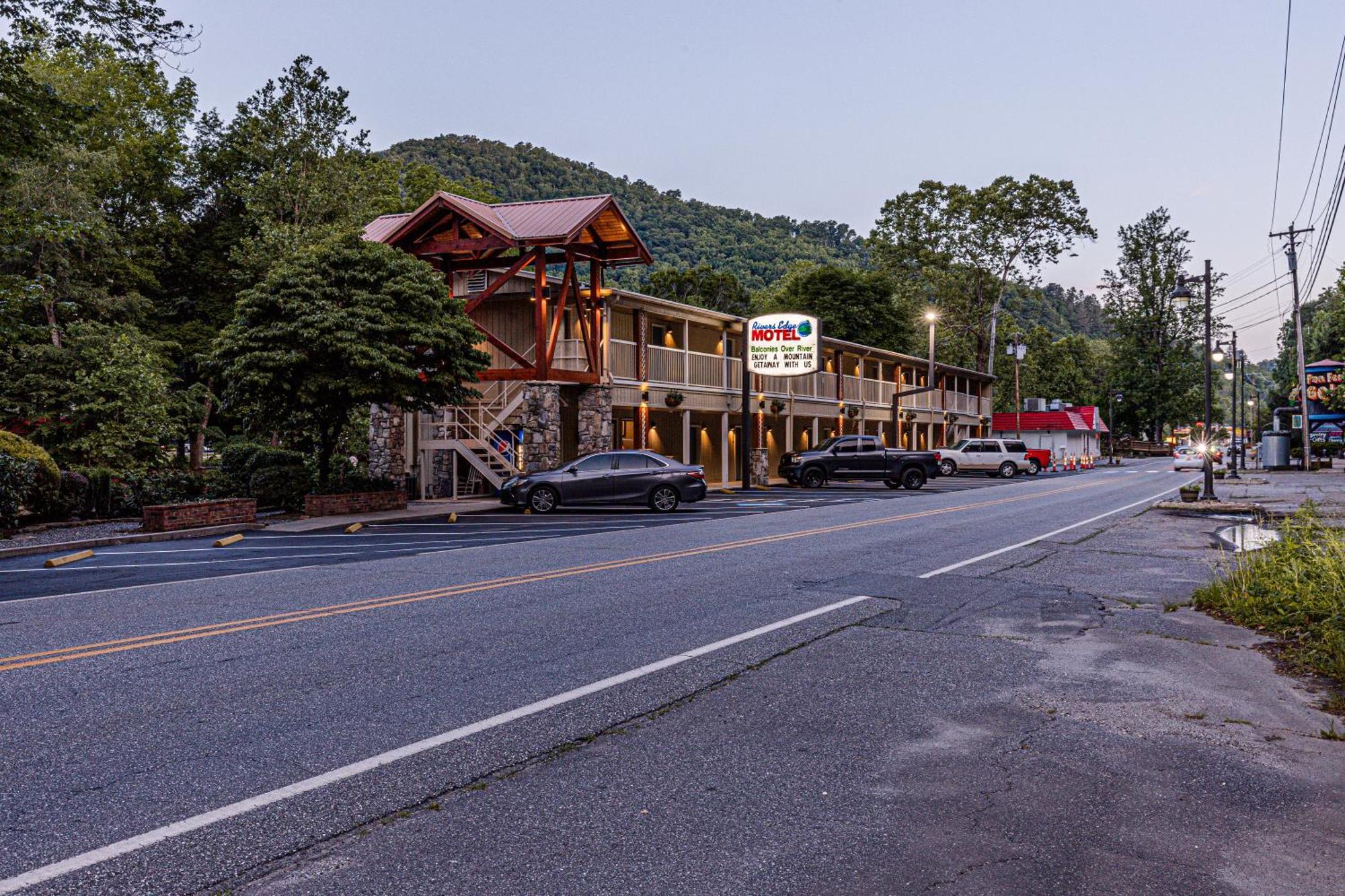 Rivers Edge Motel Cherokee Eksteriør bilde
